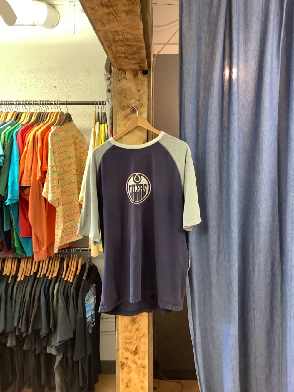 Vintage NHL Oilers Navy/Grey Raglan Sleeve T-Shirt